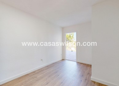 Sale - Bungalow - Orihuela Costa - Villamartín