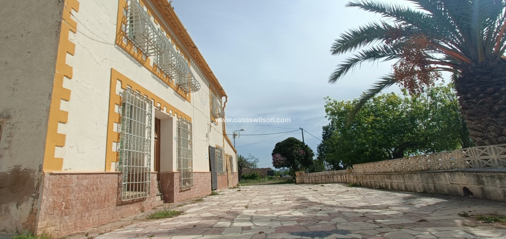 Sale - Villa - La Romana - Inland