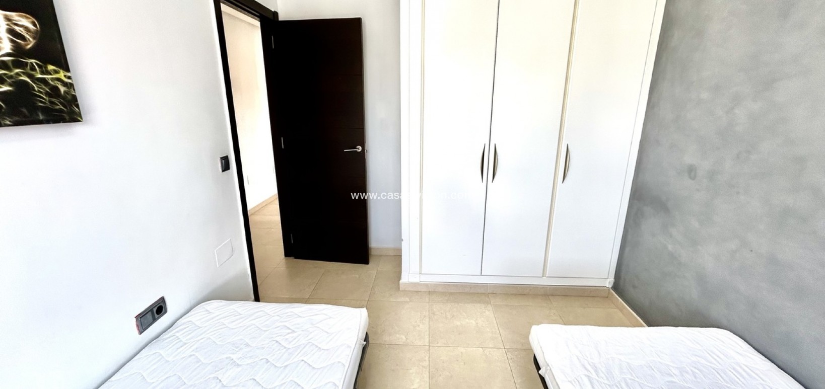 Sale - Apartment - Villamartin - Costa Blanca