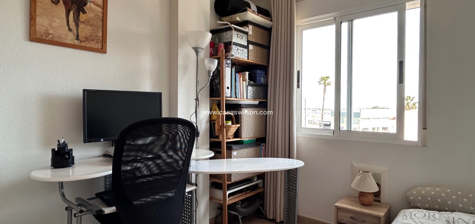 Sale - Apartment - Jacarilla