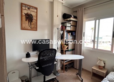 Sale - Apartment - Jacarilla