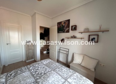 Sale - Apartment - Jacarilla
