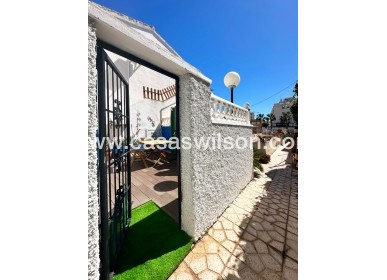 Sale - Bungalow - Orihuela Costa - Costa Blanca