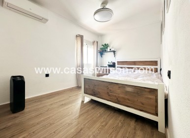 Sale - Bungalow - Orihuela Costa - Costa Blanca