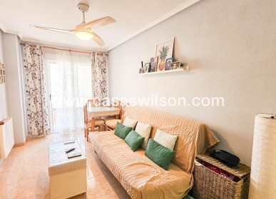 Sale - Apartment - Torrevieja - Centro