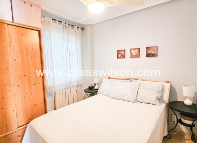 Sale - Apartment - Torrevieja - Centro