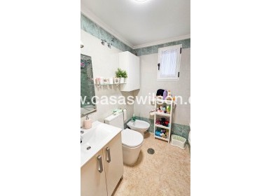 Sale - Apartment - Torrevieja - Centro