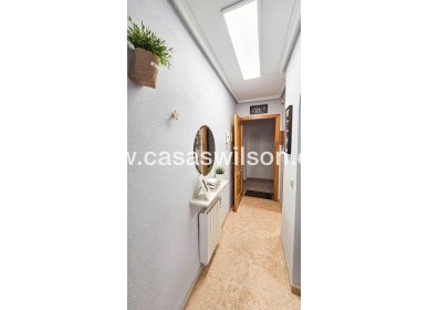 Sale - Apartment - Torrevieja - Centro