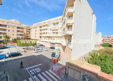 Sale - Apartment - Torrevieja - Centro