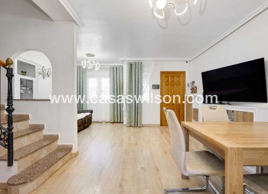 Sale - Townhouse - Torrevieja - Costa Blanca