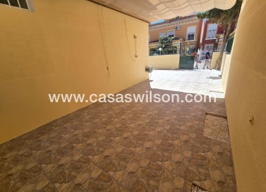 Sale - Apartment - Torrevieja - Torretas