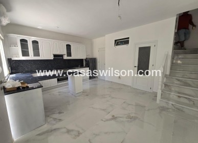 Sale - Apartment - Torrevieja - Torretas