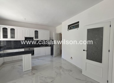 Sale - Apartment - Torrevieja - Torretas