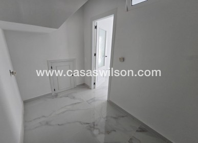 Sale - Apartment - Torrevieja - Torretas