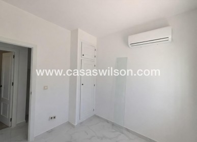 Sale - Apartment - Torrevieja - Torretas