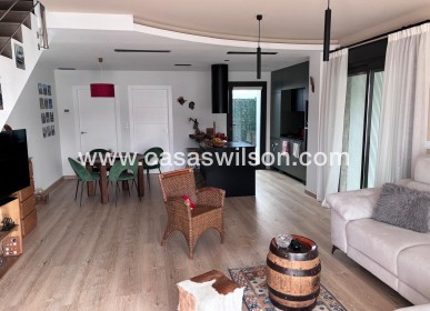 Venta - Chalet - Los Montesinos - La Herada