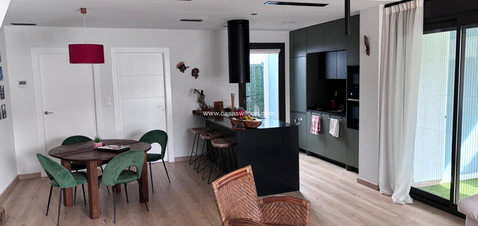 Venta - Chalet - Los Montesinos - La Herada