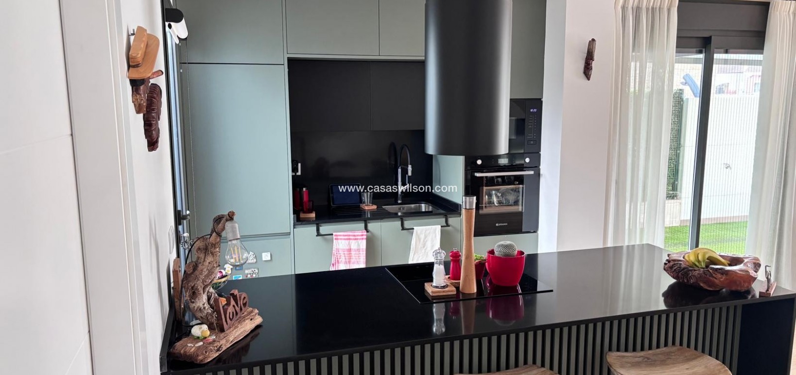 Venta - Chalet - Los Montesinos - La Herada