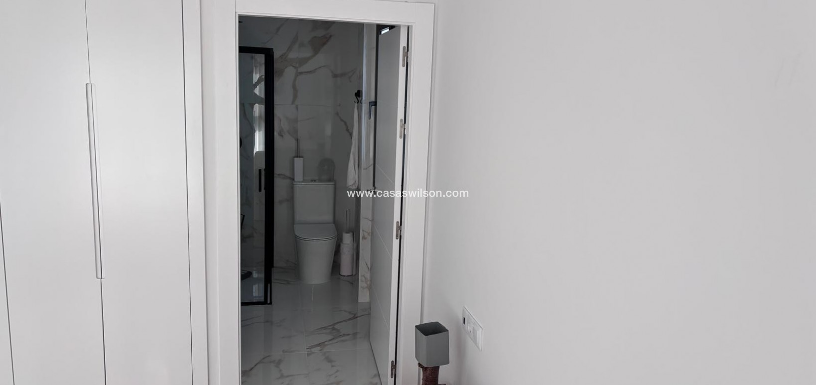 Venta - Chalet - Los Montesinos - La Herada