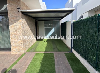 Venta - Chalet - Los Montesinos - La Herada