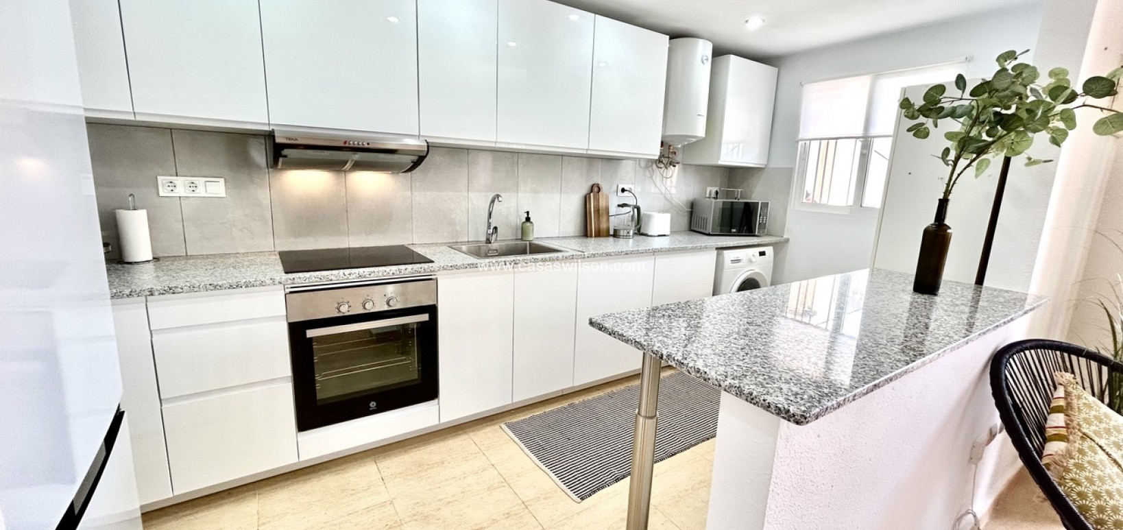 Sale - Apartment - Villamartin - Costa Blanca