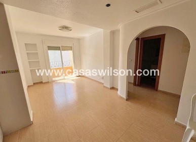 Sale - Apartment - Guardamar del Segura - Pueblo