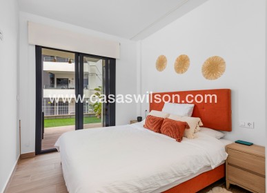 Sale - Apartment - Villamartin - Costa Blanca