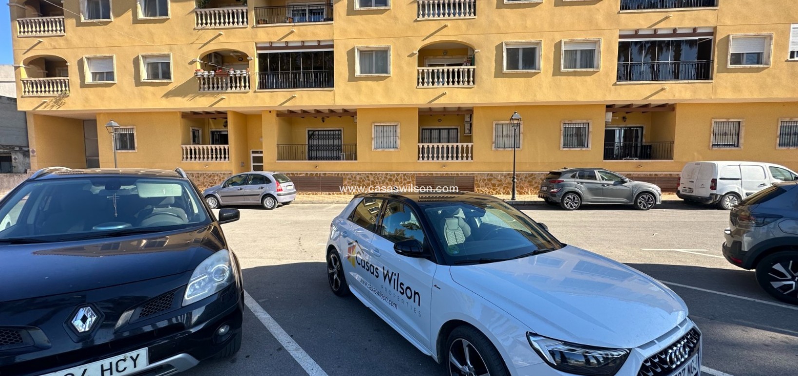 Sale - Apartment - Jacarilla