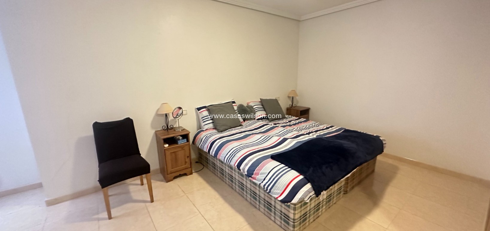 Sale - Apartment - Jacarilla