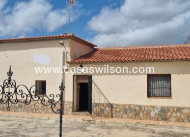 Sale - Country Property/Finca - Hondón de las Nieves - Inland