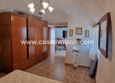 Sale - Country Property/Finca - Hondón de las Nieves - Inland