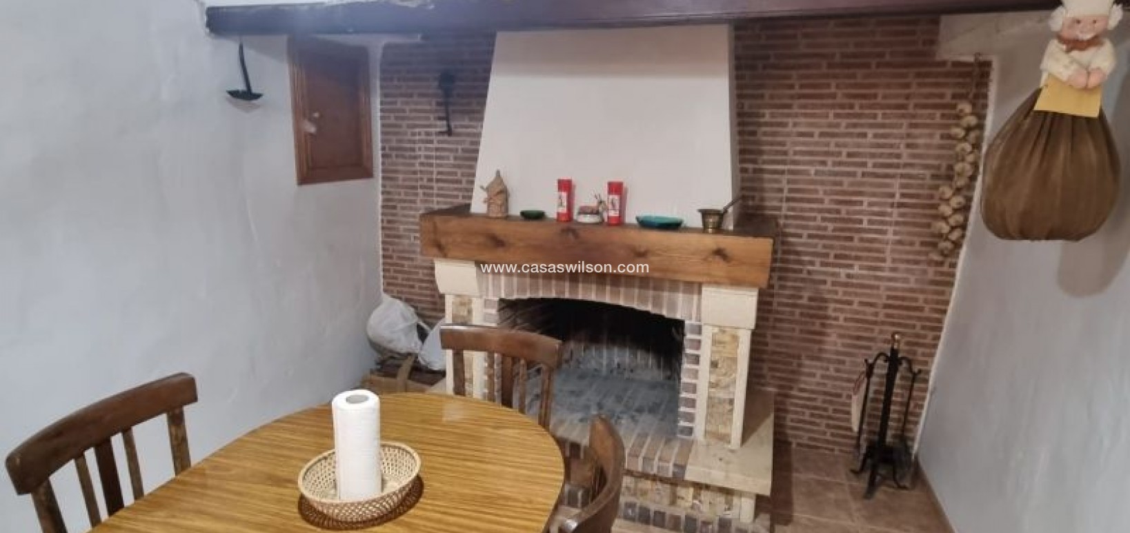 Sale - Country Property/Finca - Hondón de las Nieves - Inland
