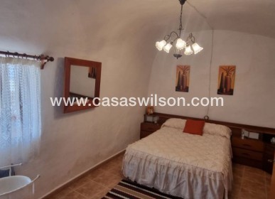 Sale - Country Property/Finca - Hondón de las Nieves - Inland