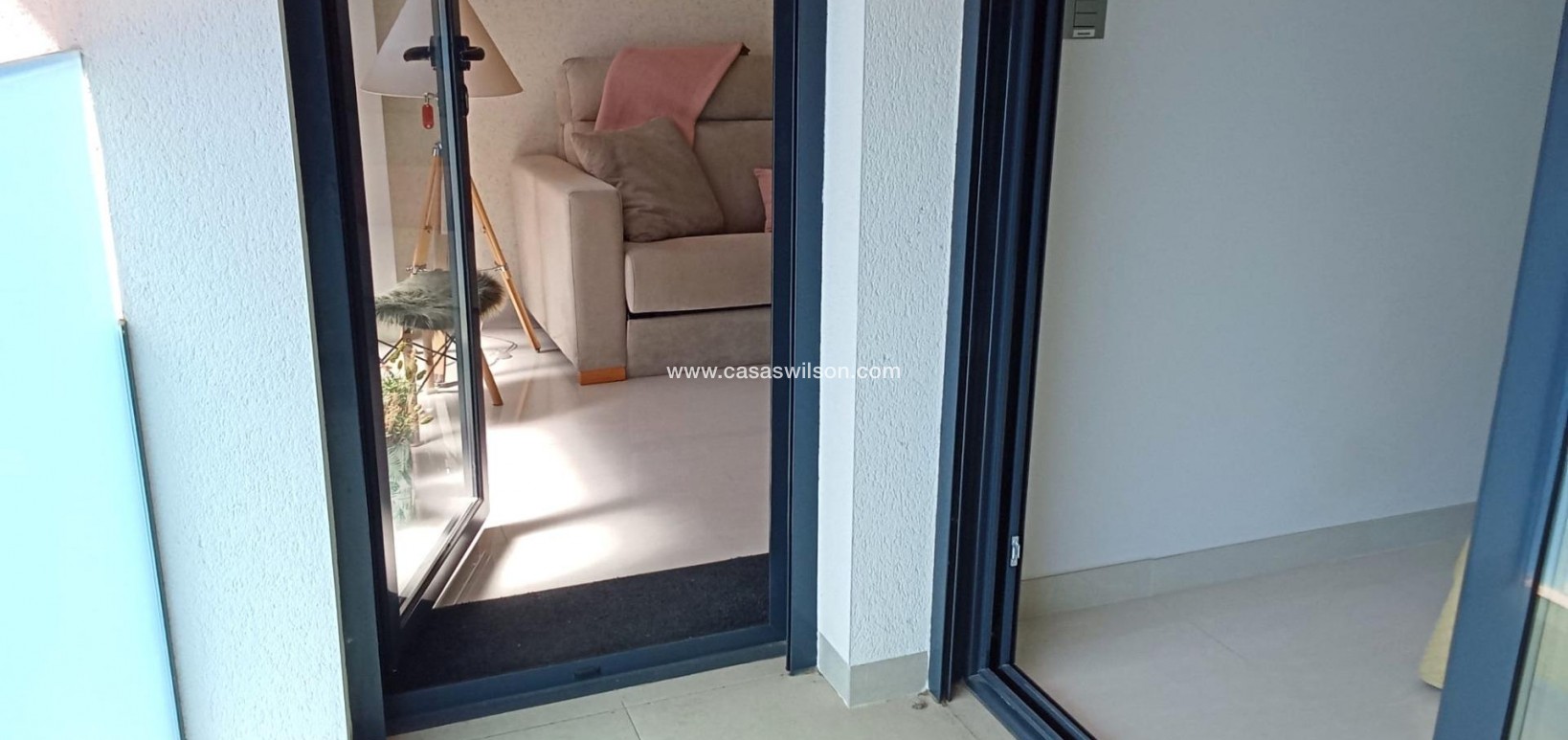Sale - Apartment - Torrevieja - Estacion De Autobuses