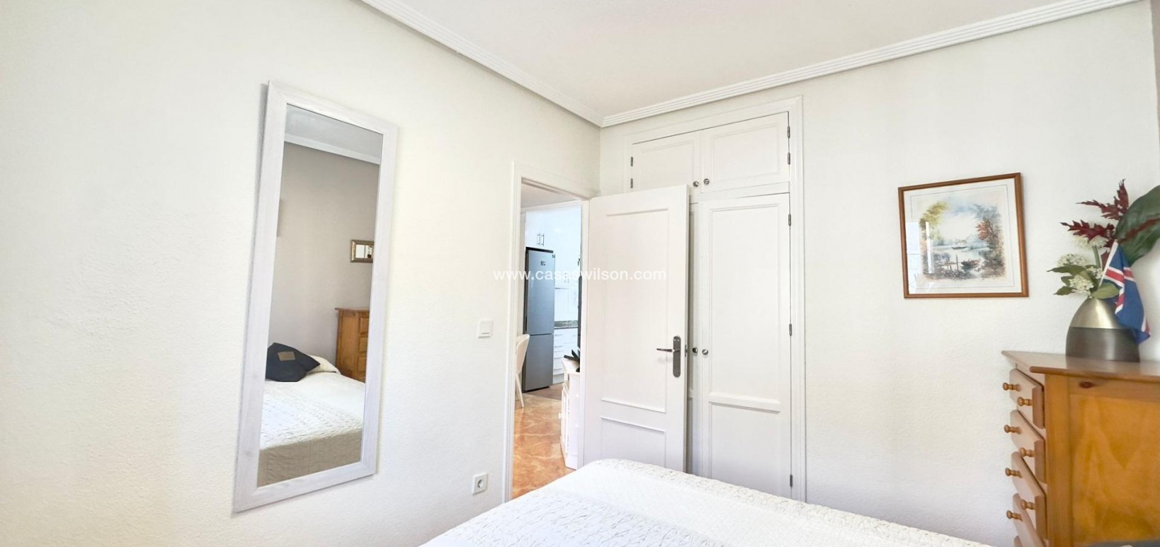 Sale - Bungalow - Torrevieja - Centro