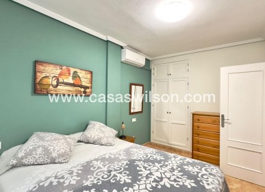 Sale - Bungalow - Torrevieja - Centro