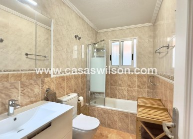 Sale - Bungalow - Torrevieja - Centro