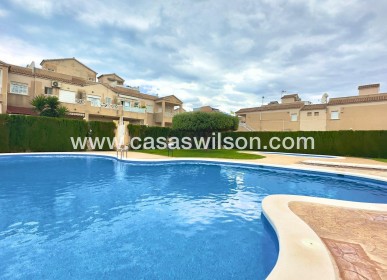 Sale - Bungalow - Torrevieja - Centro