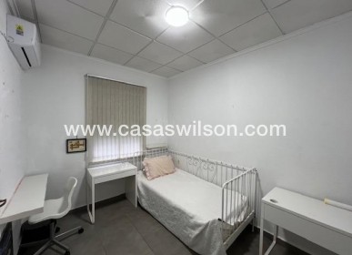 Sale - Townhouse - Dolores - Centro