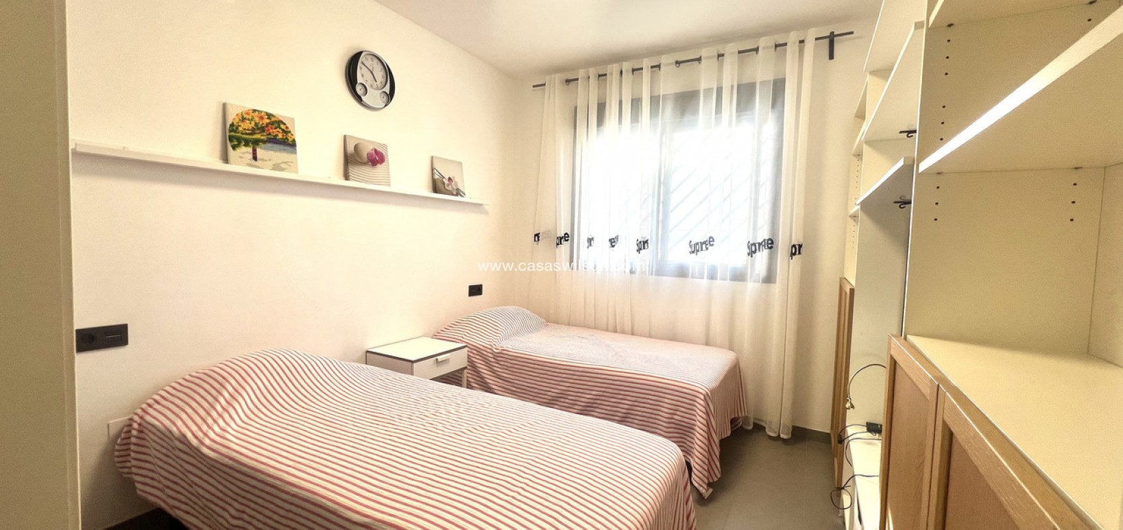 Sale - Apartment - La Zenia - Costa Blanca