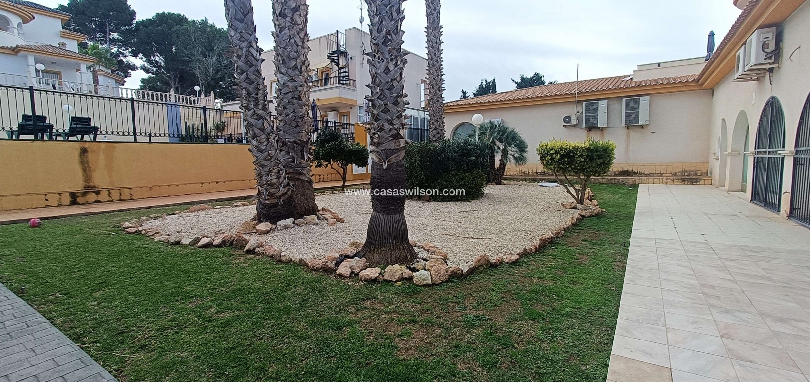 Sale - Apartment - Villamartin - Costa Blanca