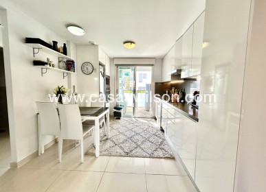 Sale - Apartment - Punta Prima - Costa Blanca