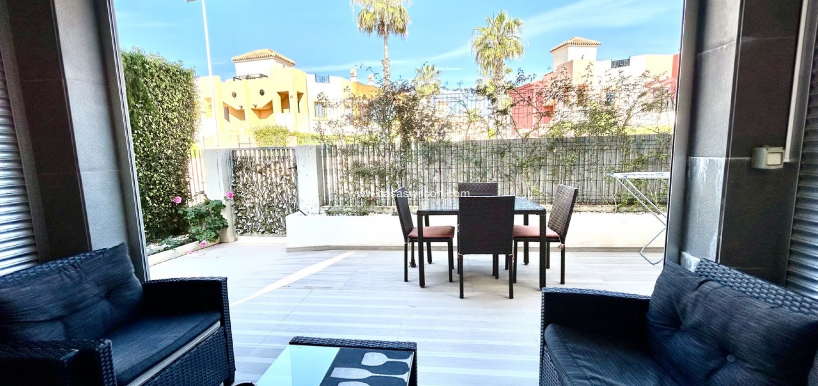 Sale - Apartment - Punta Prima - Costa Blanca