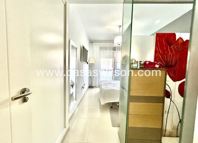 Sale - Apartment - Punta Prima - Costa Blanca