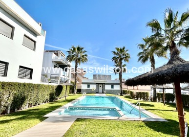 Sale - Apartment - Punta Prima - Costa Blanca