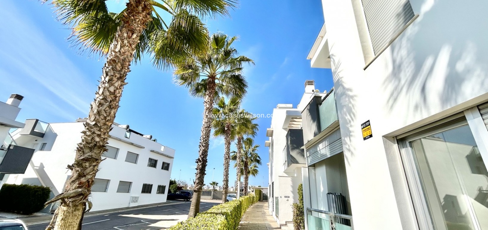 Sale - Apartment - Punta Prima - Costa Blanca