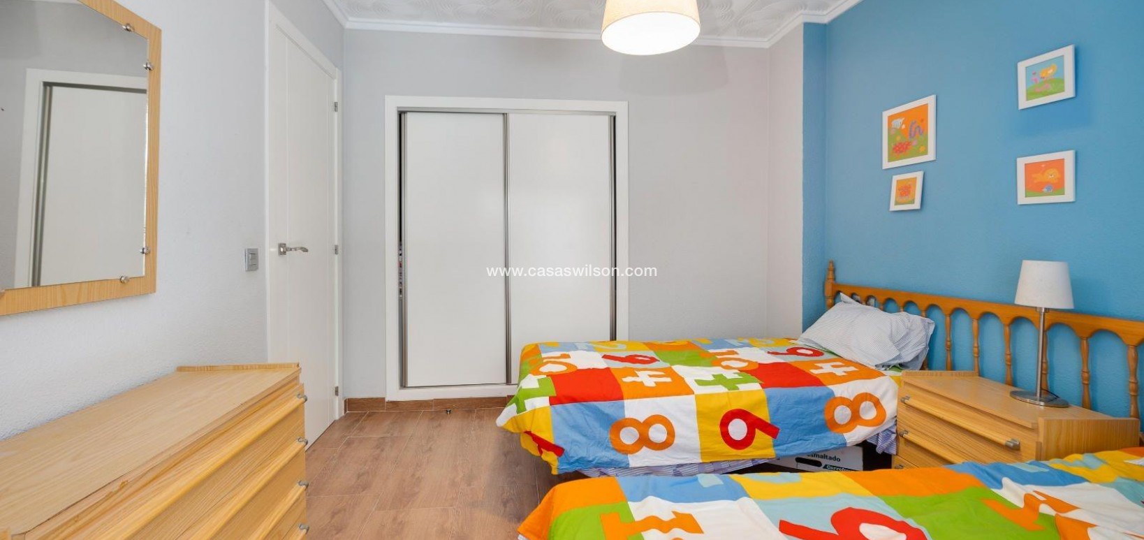 Sale - Apartment - Torrevieja - Acequion