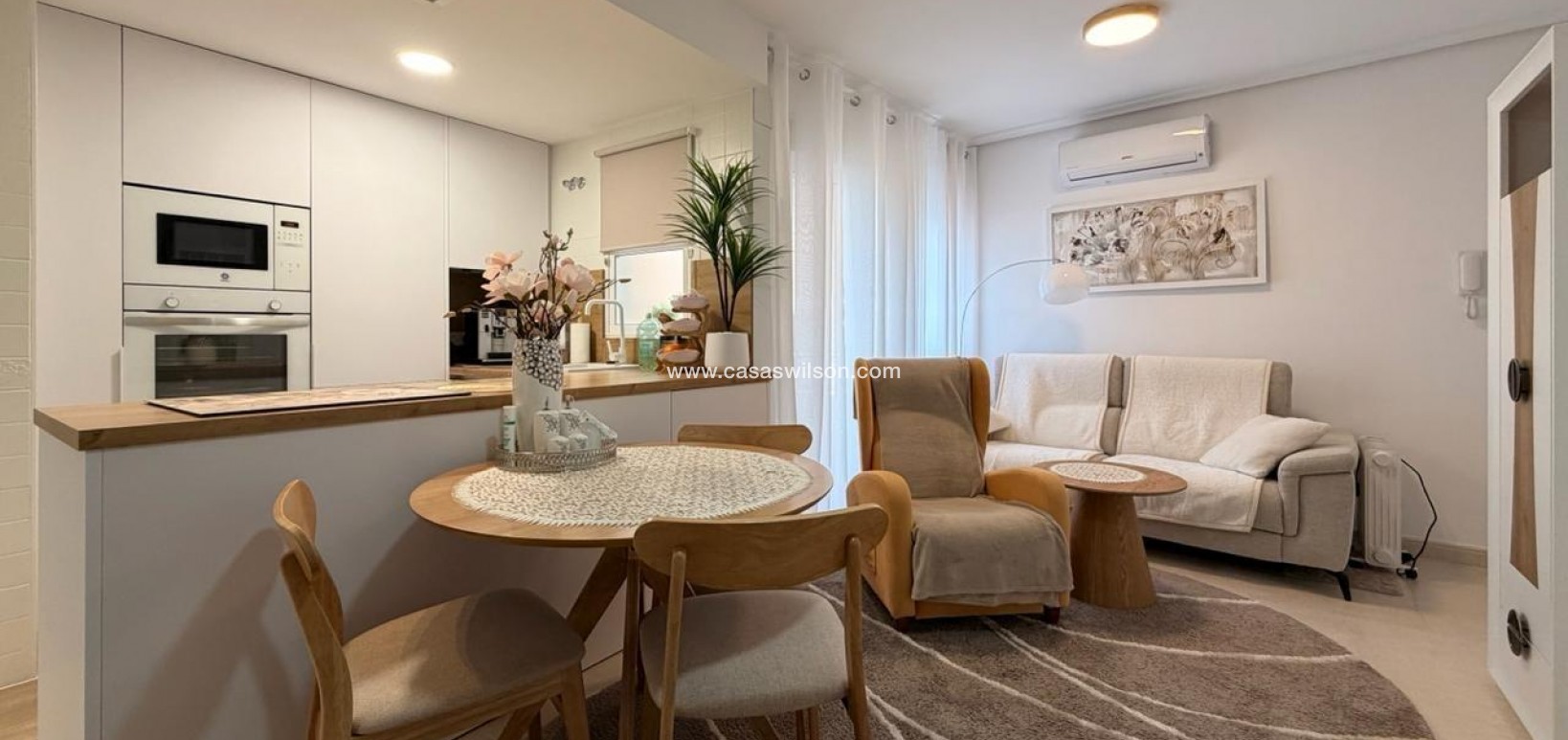 Sale - Apartment - Torrevieja - Centro