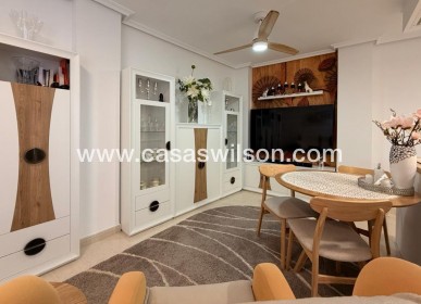 Sale - Apartment - Torrevieja - Centro