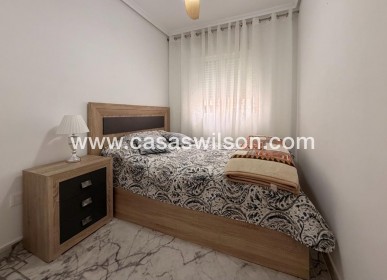Sale - Apartment - Torrevieja - Centro